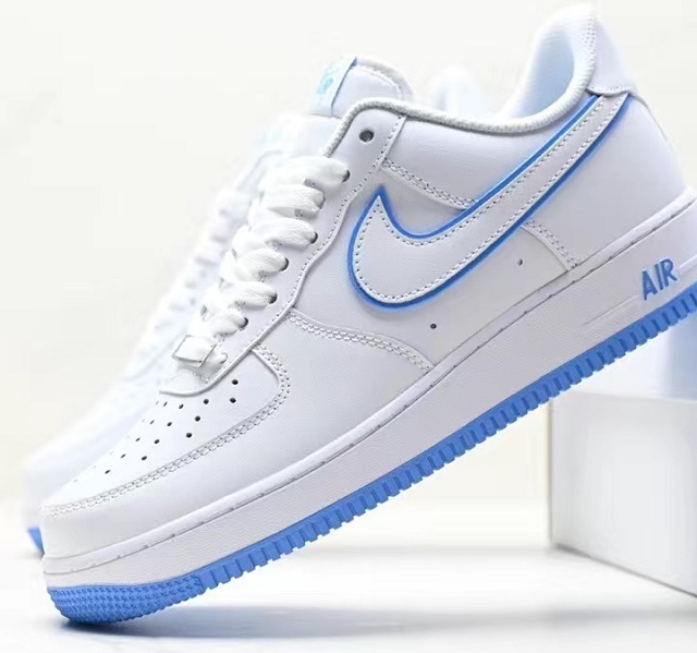 Women Air Force 1 037